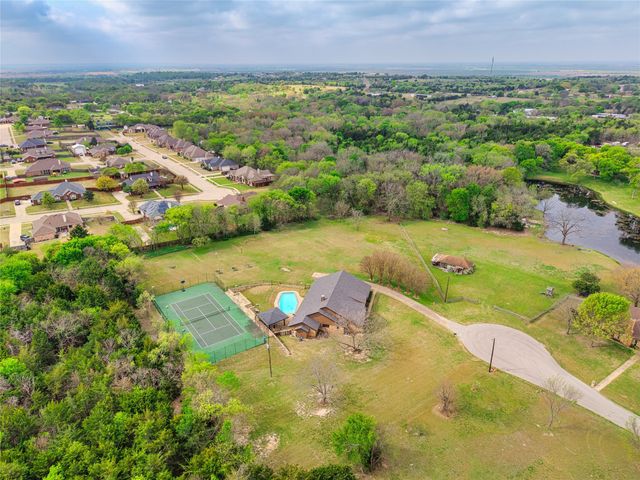 5840 Crystal Drive, Midlothian, TX 76065
