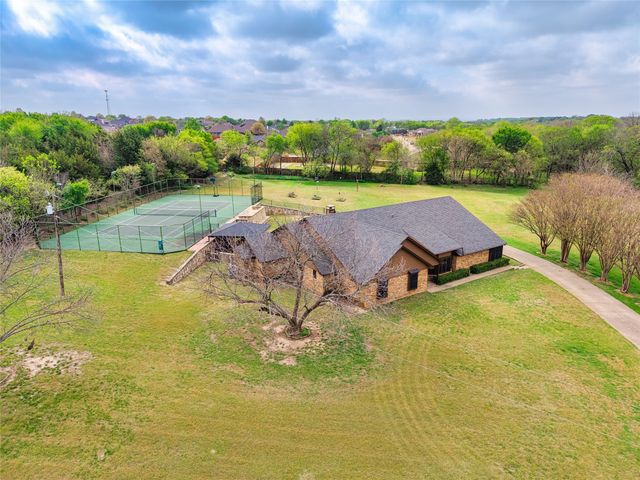 5840 Crystal Drive, Midlothian, TX 76065