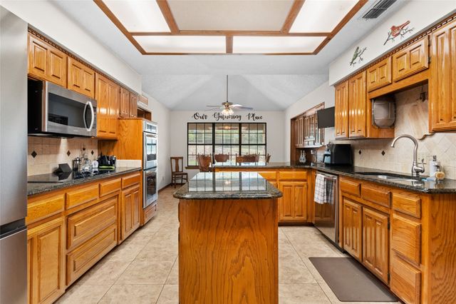 5840 Crystal Drive, Midlothian, TX 76065