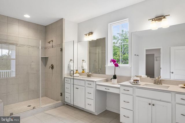 18270 MOSS GARDEN RD, Dumfries, VA 22026