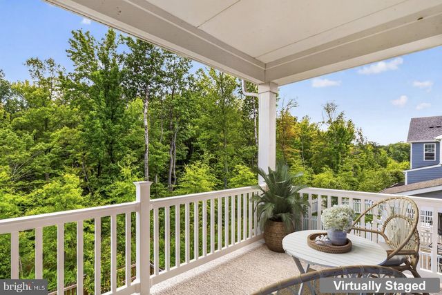 18270 MOSS GARDEN RD, Dumfries, VA 22026