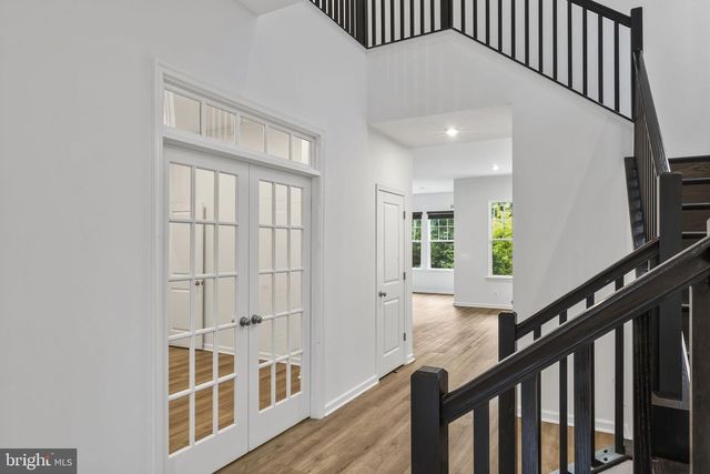 18270 MOSS GARDEN RD, Dumfries, VA 22026