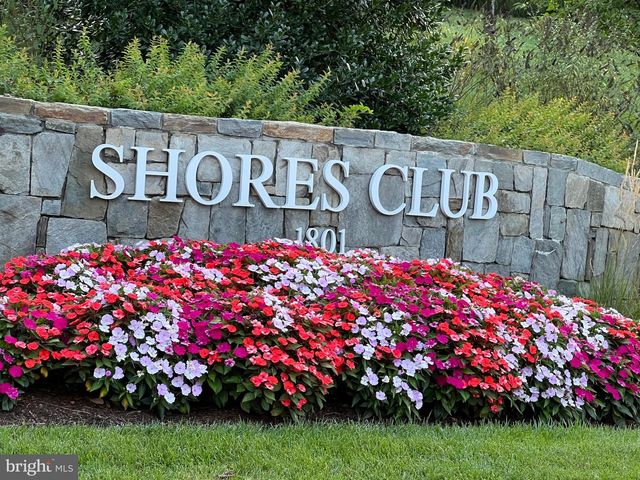 18270 MOSS GARDEN RD, Dumfries, VA 22026