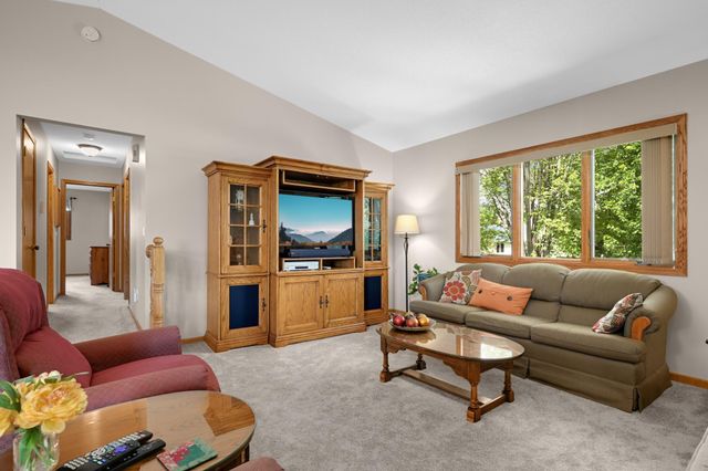 16173 Grinnell Avenue, Lakeville, MN 55044