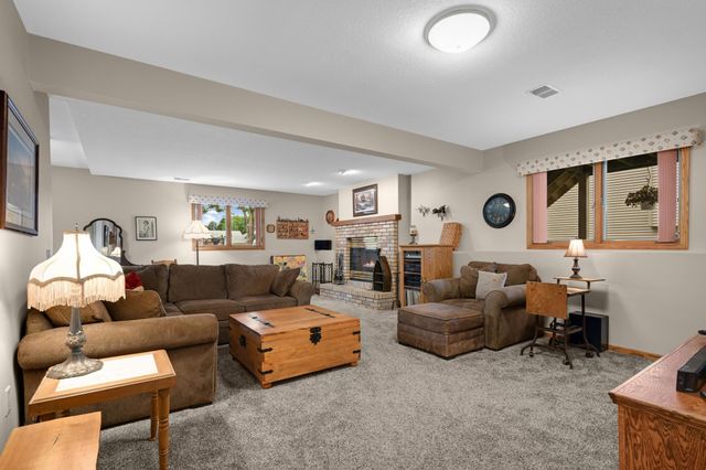 16173 Grinnell Avenue, Lakeville, MN 55044
