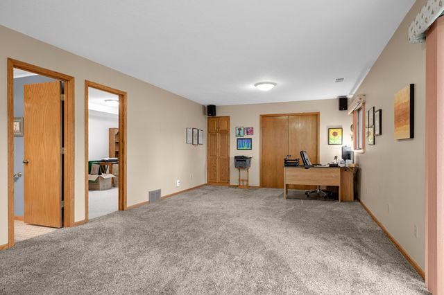 16173 Grinnell Avenue, Lakeville, MN 55044