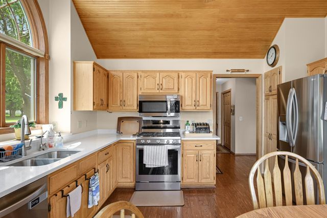 16173 Grinnell Avenue, Lakeville, MN 55044