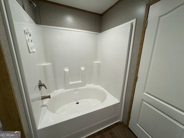 215 Poplar Circle, West Point, GA 31833