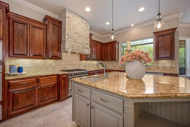 10205 Sunrise Vista, Auburn, CA 95603