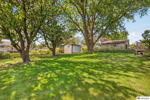 5085 Whitmore Street, Omaha, NE 68152