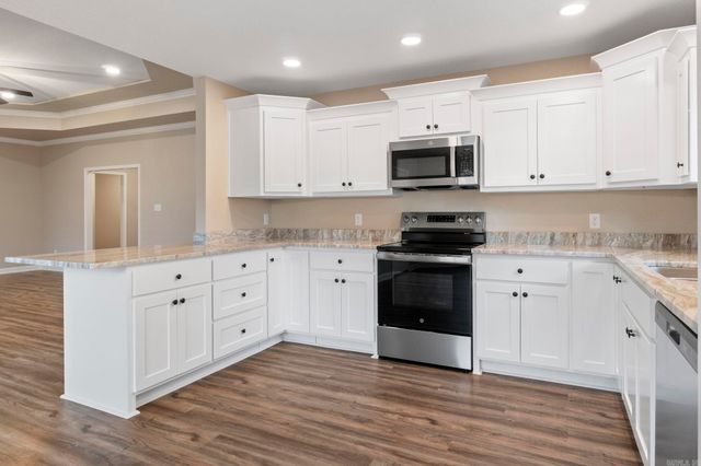 9056 Creek View, Bauxite, AR 72011