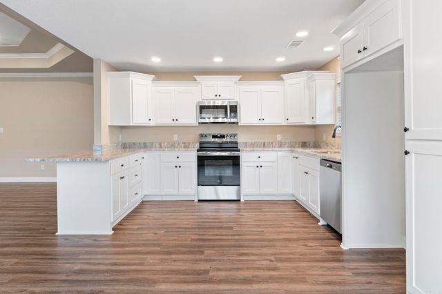 9056 Creek View, Bauxite, AR 72011