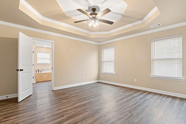 9056 Creek View, Bauxite, AR 72011