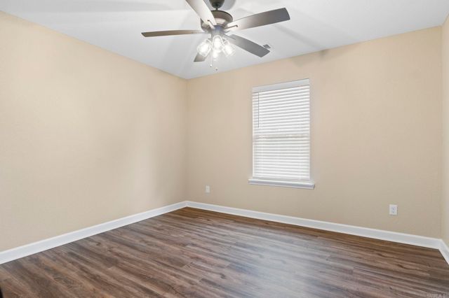 9056 Creek View, Bauxite, AR 72011