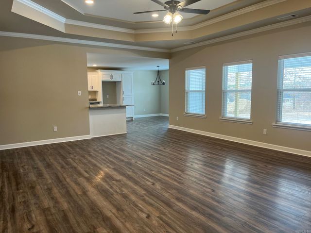 9056 Creek View, Bauxite, AR 72011