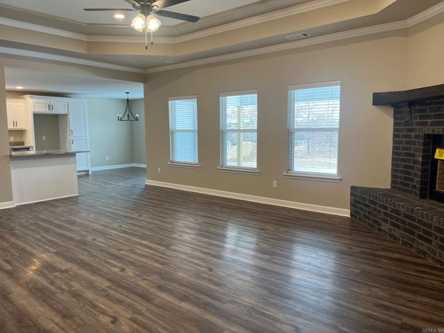 9056 Creek View, Bauxite, AR 72011