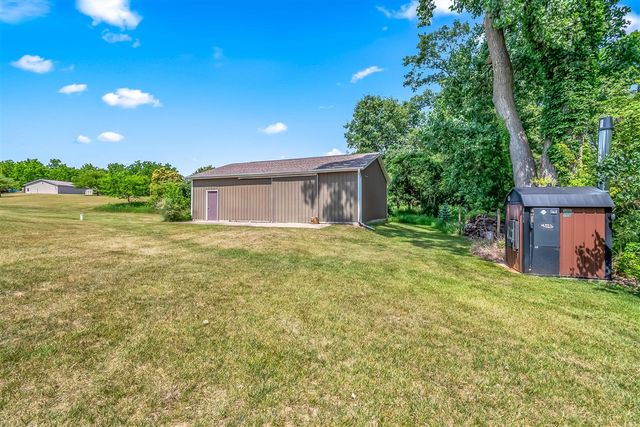 2554 W Mosherville Road, Jonesville, MI 49250