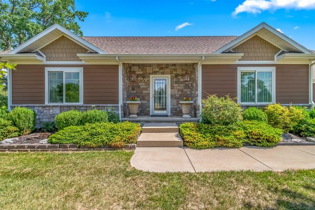 2554 W Mosherville Road, Jonesville, MI 49250