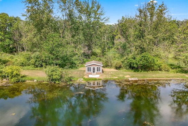 2554 W Mosherville Road, Jonesville, MI 49250