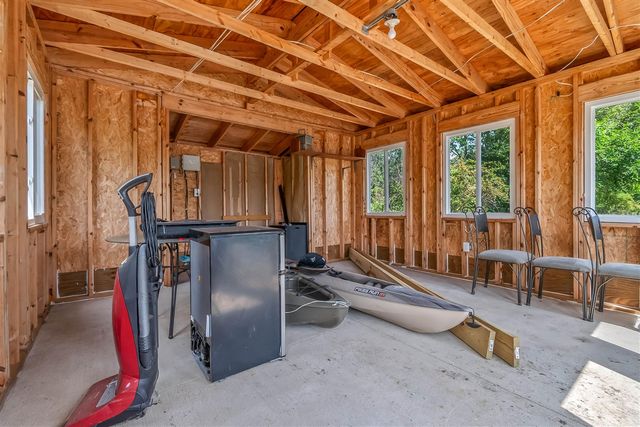 2554 W Mosherville Road, Jonesville, MI 49250