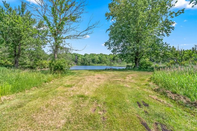 2554 W Mosherville Road, Jonesville, MI 49250