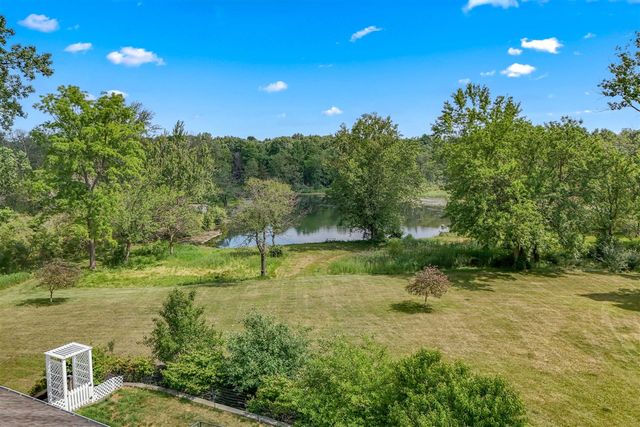 2554 W Mosherville Road, Jonesville, MI 49250