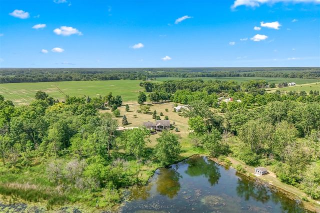 2554 W Mosherville Road, Jonesville, MI 49250