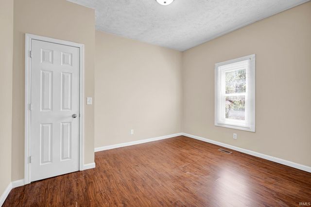 201 N Woods Avenue, Evansville, IN 47712