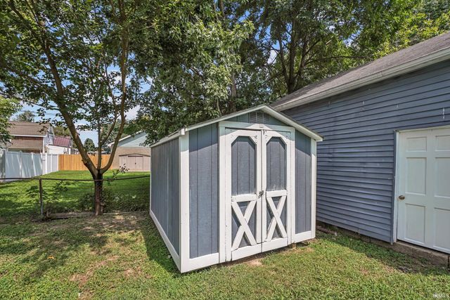 201 N Woods Avenue, Evansville, IN 47712
