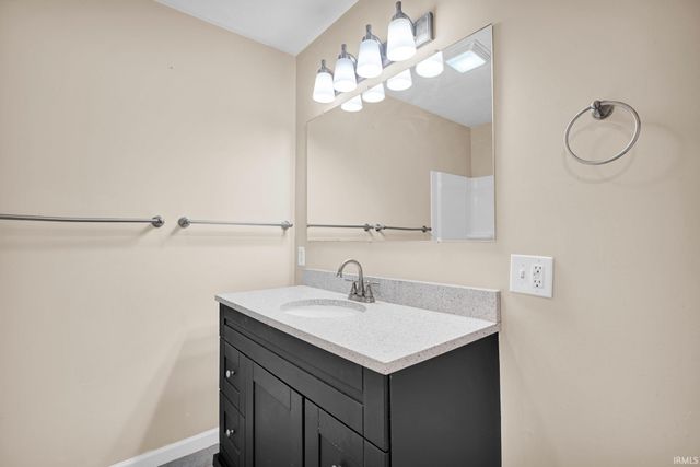 201 N Woods Avenue, Evansville, IN 47712