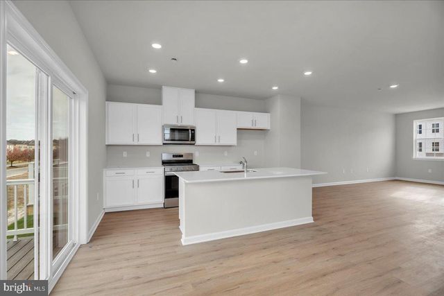 216 SANDY RIDGE RD, Sicklerville, NJ 08081