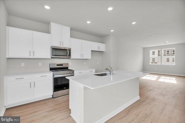 216 SANDY RIDGE RD, Sicklerville, NJ 08081