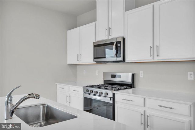 216 SANDY RIDGE RD, Sicklerville, NJ 08081