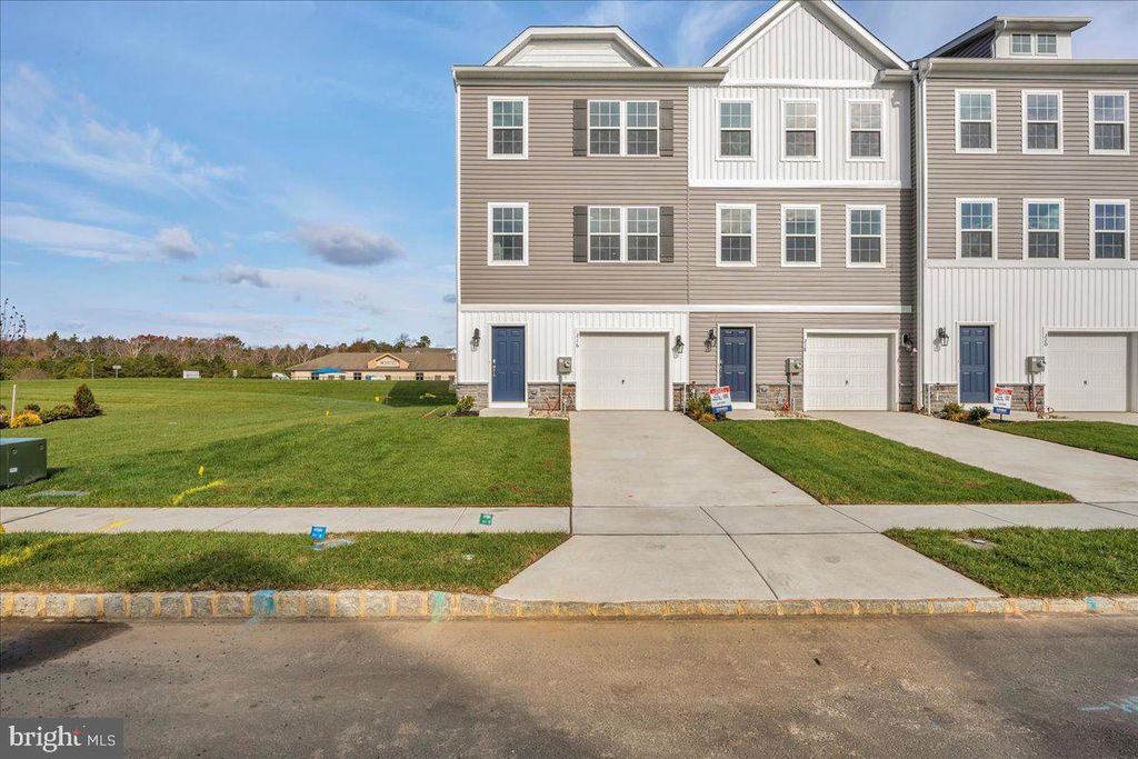 216 SANDY RIDGE RD, Sicklerville, NJ 08081