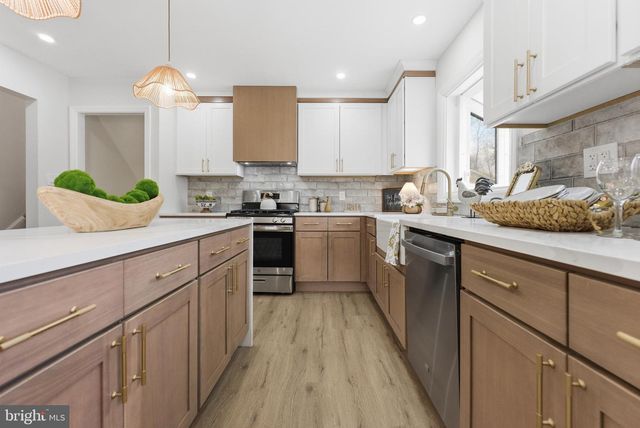 38 TINKER DR, Mount Holly, NJ 08060