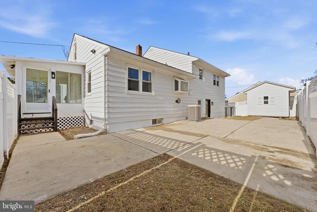 38 TINKER DR, Mount Holly, NJ 08060