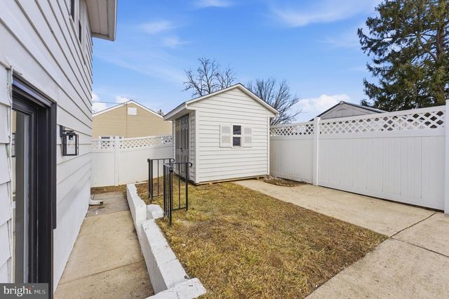 38 TINKER DR, Mount Holly, NJ 08060