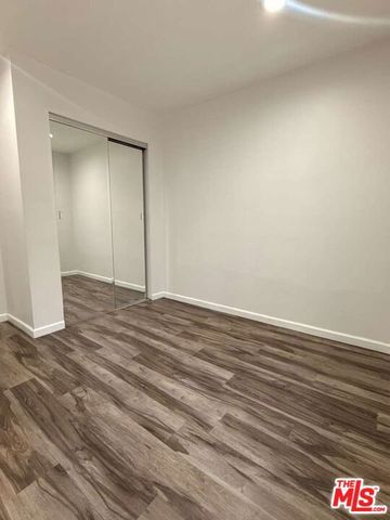 3740 Mayfield Avenue, Glendale, CA 91214