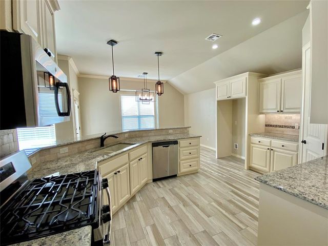 15924 Capri Lane, Edmond, OK 73013