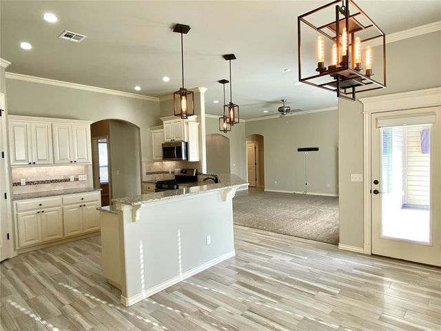 15924 Capri Lane, Edmond, OK 73013