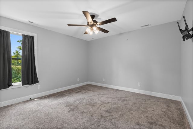 3038 Gideon Rd, Greenbrier, TN 37073