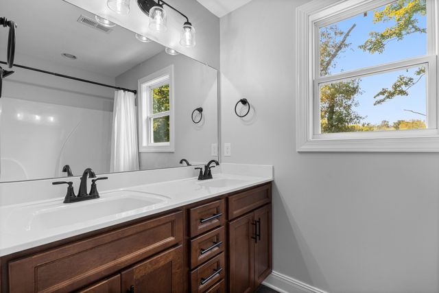 3038 Gideon Rd, Greenbrier, TN 37073