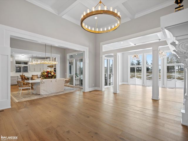 5769 Cotswold Drive, Washington Twp, MI 48094