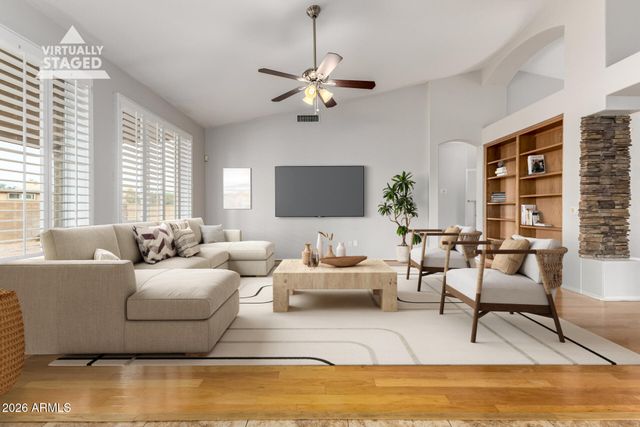 402 E BLUE EAGLE Lane, Phoenix, AZ 85086