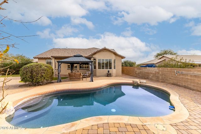 402 E BLUE EAGLE Lane, Phoenix, AZ 85086