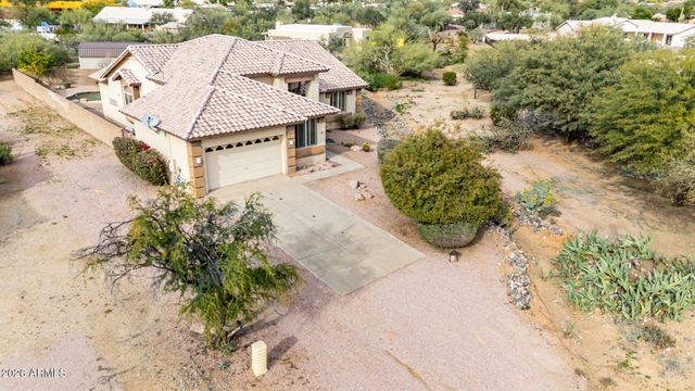 402 E BLUE EAGLE Lane, Phoenix, AZ 85086