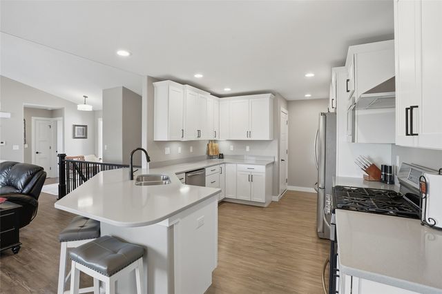 1405 E Tartan Drive, North Liberty, IA 52317