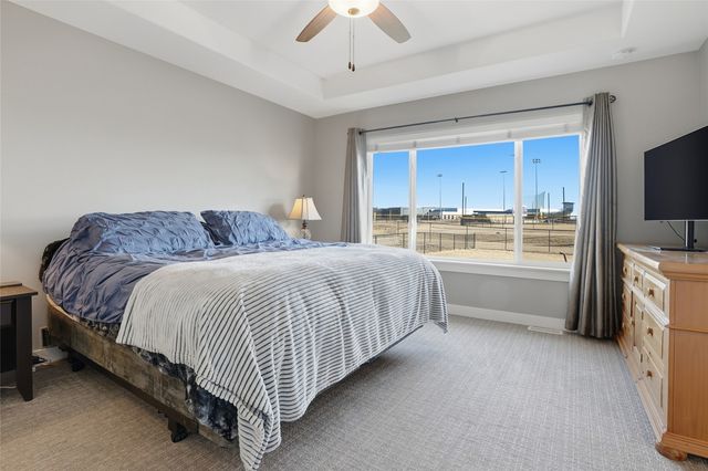 1405 E Tartan Drive, North Liberty, IA 52317