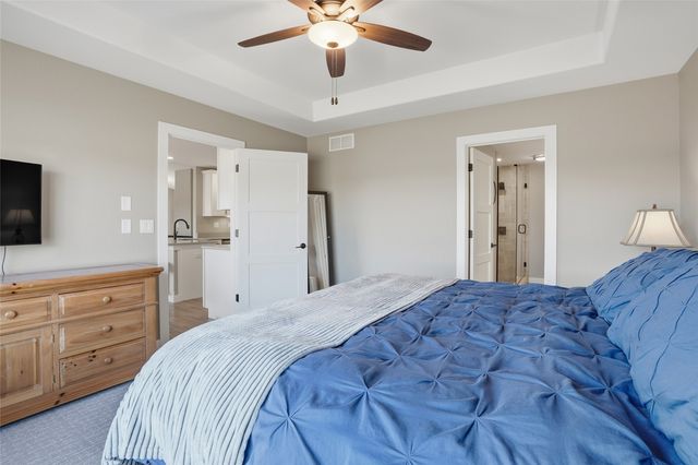 1405 E Tartan Drive, North Liberty, IA 52317