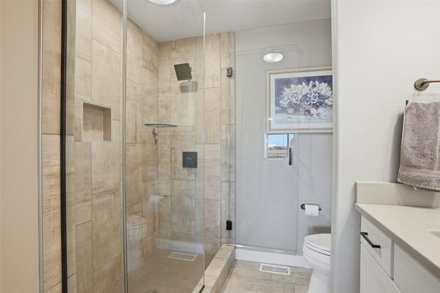 1405 E Tartan Drive, North Liberty, IA 52317